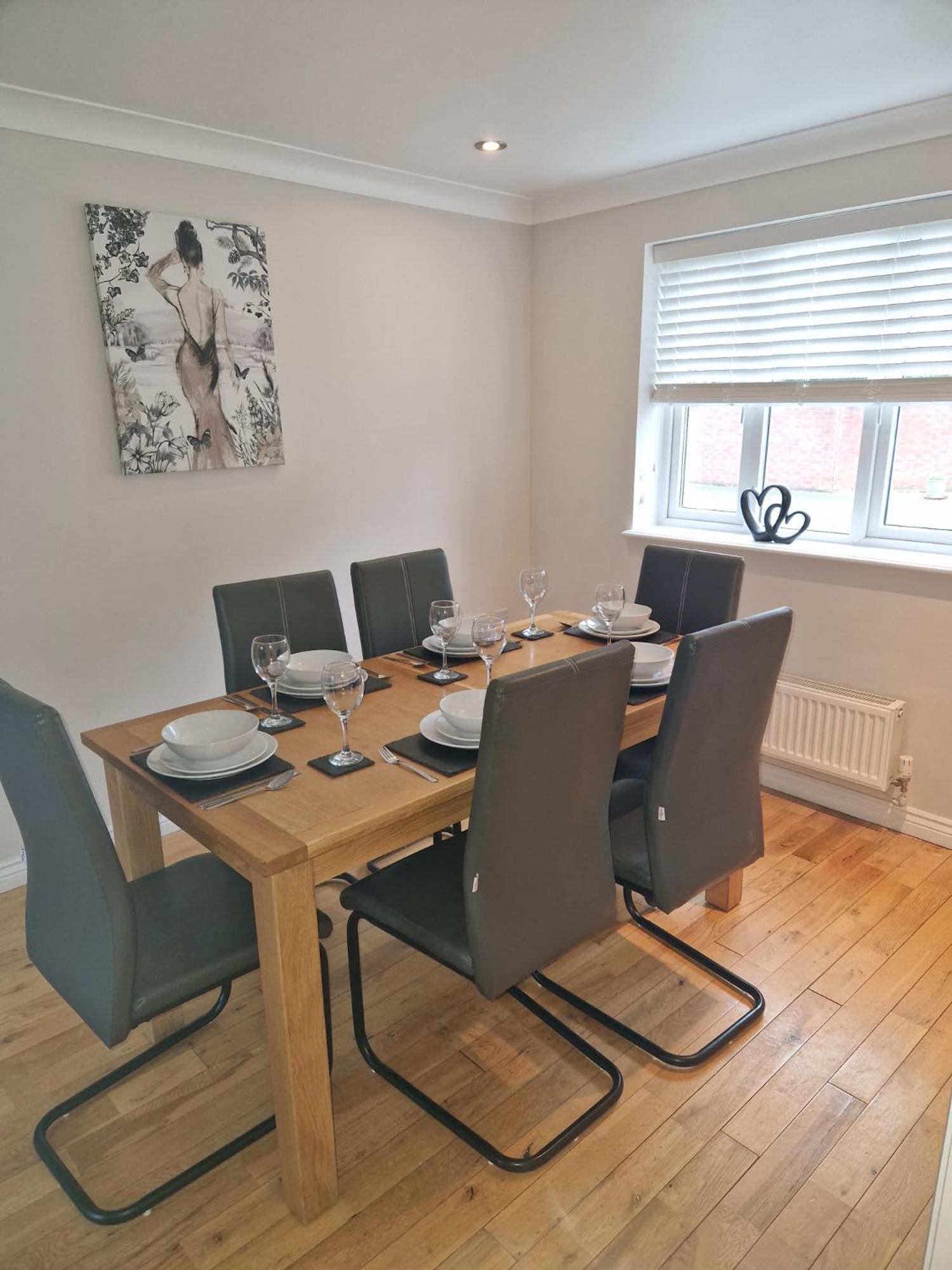 Hereford - Finch House - Modern 4 Bedroom House Located In South Hereford, Dog Friendly With Nearby Countryside, Pool Table, Sleeps Up To 10 Guests - Hosted By Rentmyhouse Extérieur photo