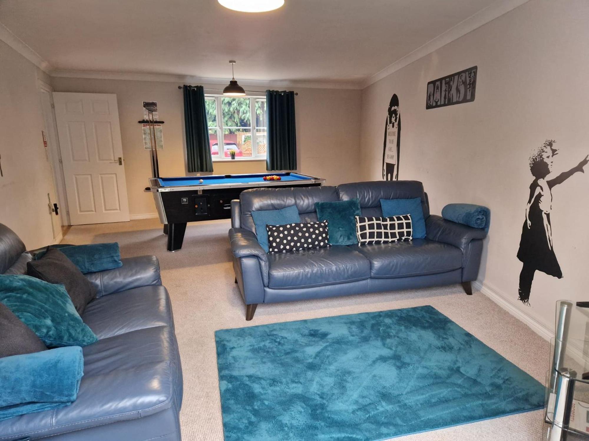 Hereford - Finch House - Modern 4 Bedroom House Located In South Hereford, Dog Friendly With Nearby Countryside, Pool Table, Sleeps Up To 10 Guests - Hosted By Rentmyhouse Extérieur photo