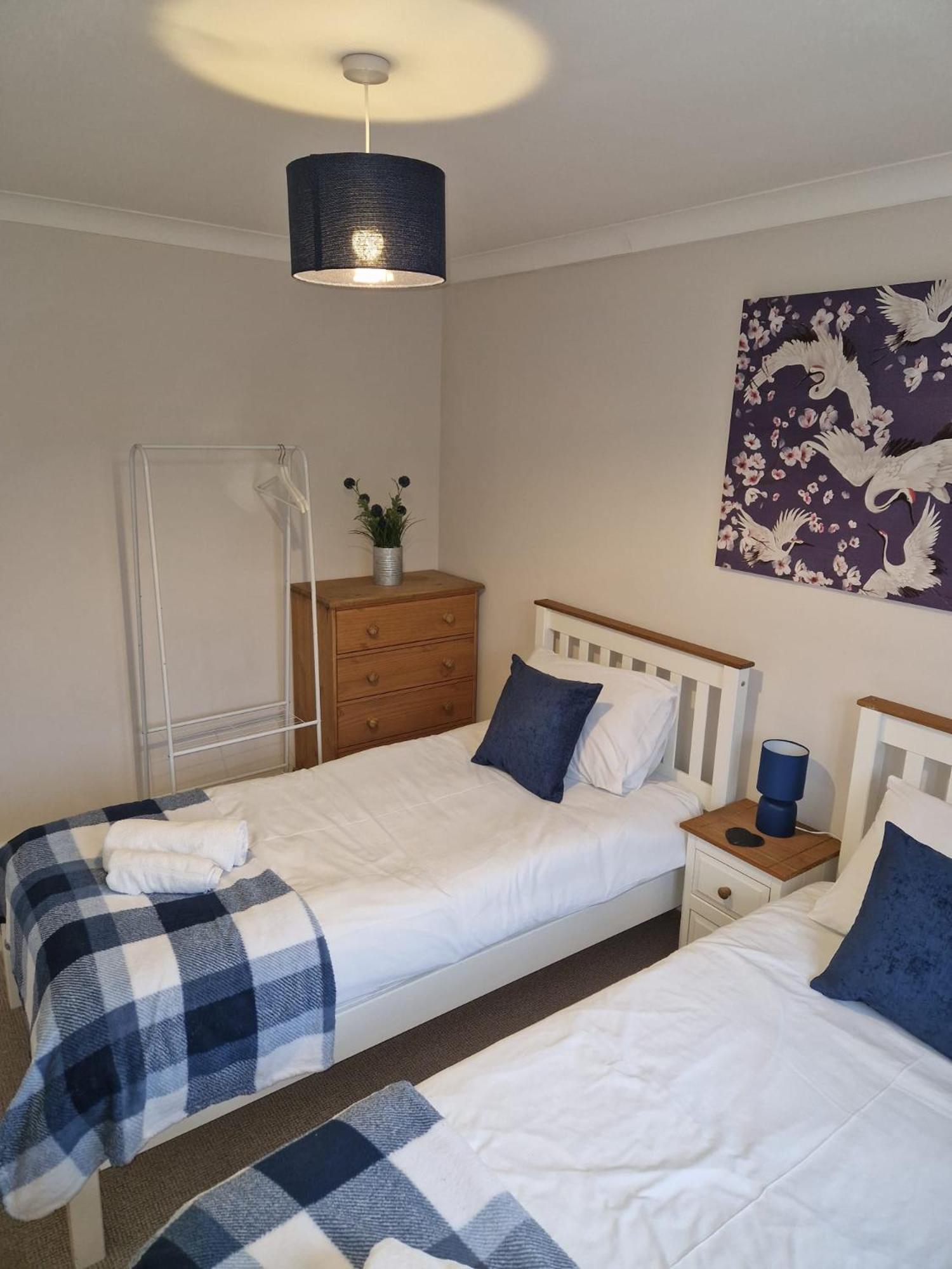 Hereford - Finch House - Modern 4 Bedroom House Located In South Hereford, Dog Friendly With Nearby Countryside, Pool Table, Sleeps Up To 10 Guests - Hosted By Rentmyhouse Extérieur photo
