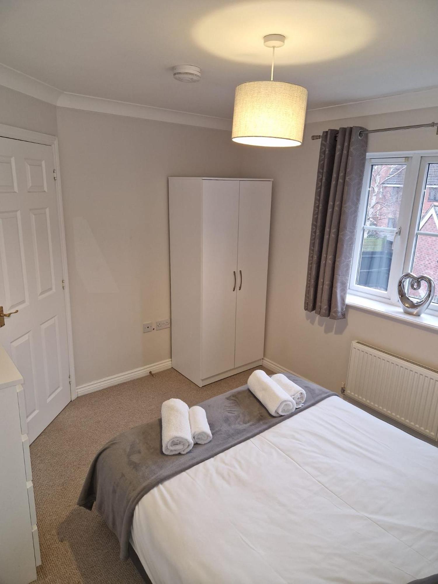 Hereford - Finch House - Modern 4 Bedroom House Located In South Hereford, Dog Friendly With Nearby Countryside, Pool Table, Sleeps Up To 10 Guests - Hosted By Rentmyhouse Extérieur photo